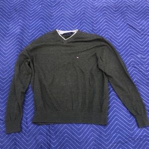 Dark Green Tommy Hilfiger Men’s light weight sweater 100% cotton